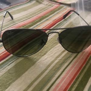 Ray ban